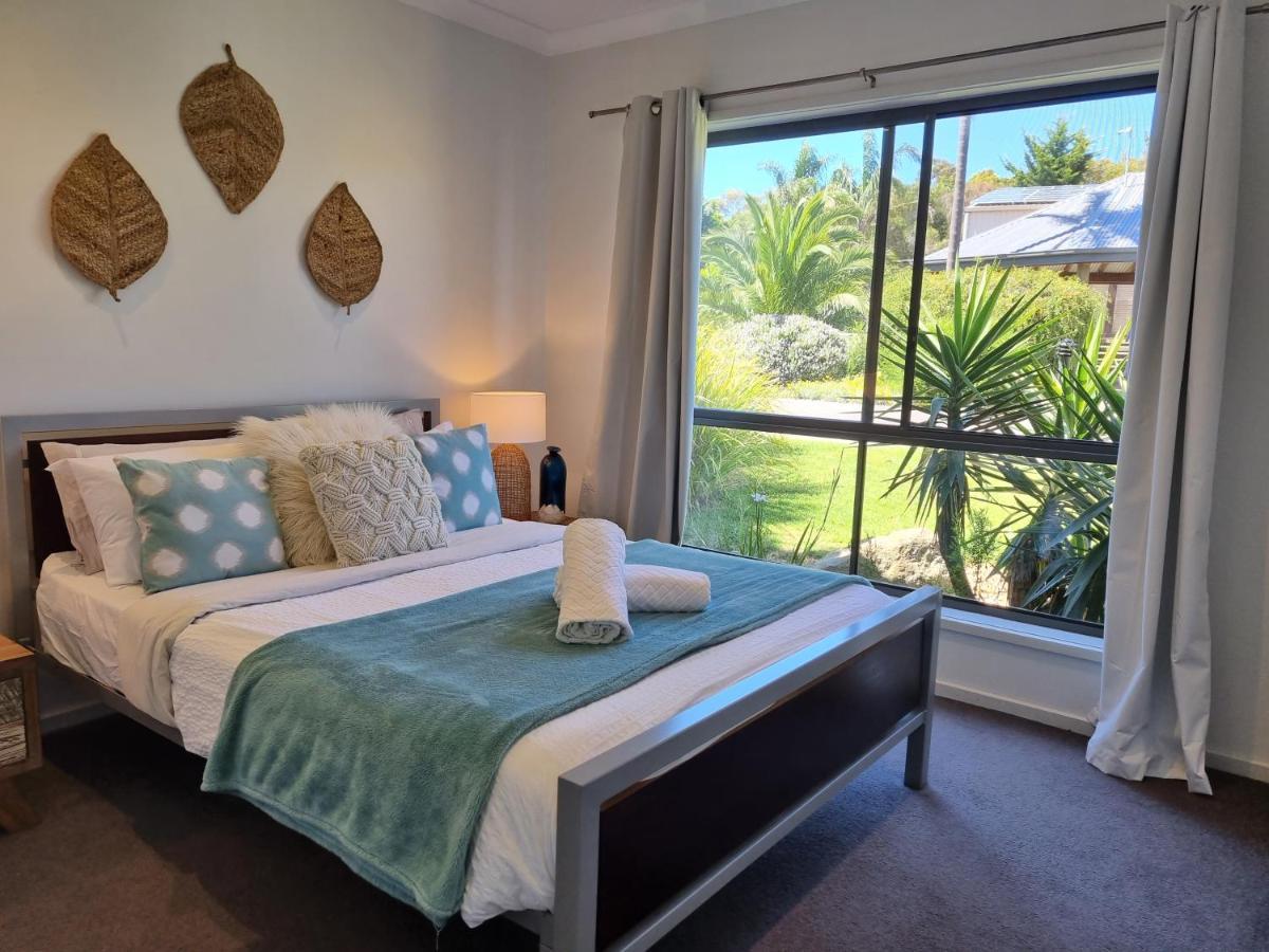Island Cove Villas Каус Екстер'єр фото